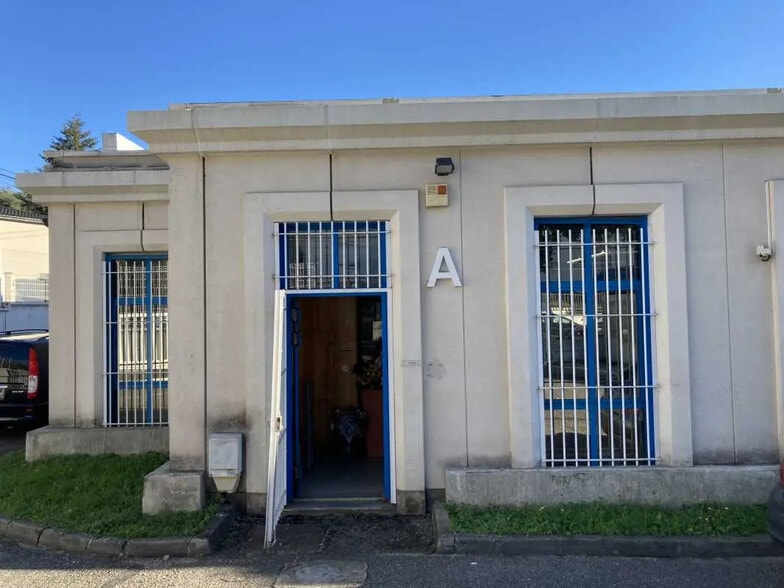 63 Rue De La Garenne, Francheville for lease - Building Photo - Image 2 of 5