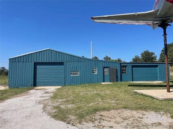 371971 W 51 Hwy, Mannford, OK à vendre - Photo du b timent - Image 1 de 10