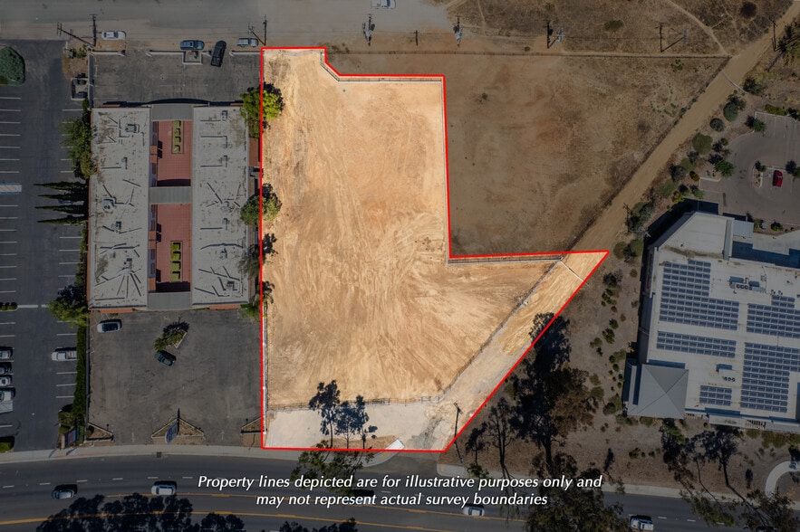 1703 Main St, Ramona, CA à vendre - Photo du bâtiment - Image 2 de 25