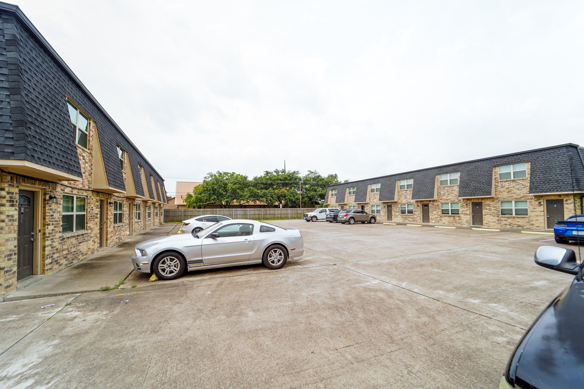 2112-2114 E Airline Rd, Victoria, TX for sale Primary Photo- Image 1 of 13