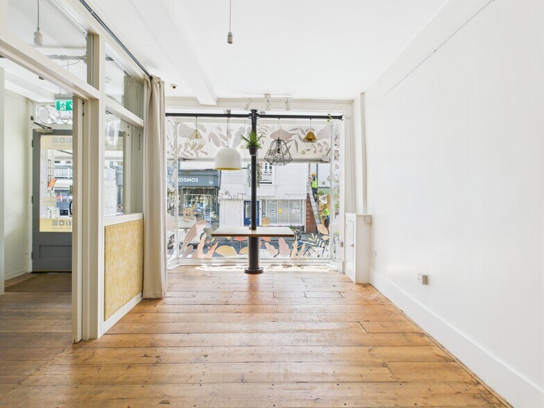 19 Stone St, Cranbrook à louer - Photo intérieure - Image 3 de 12