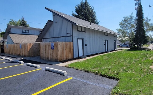 More details for 1824 W Maxwell Ave, Spokane, WA - Multifamily for Sale