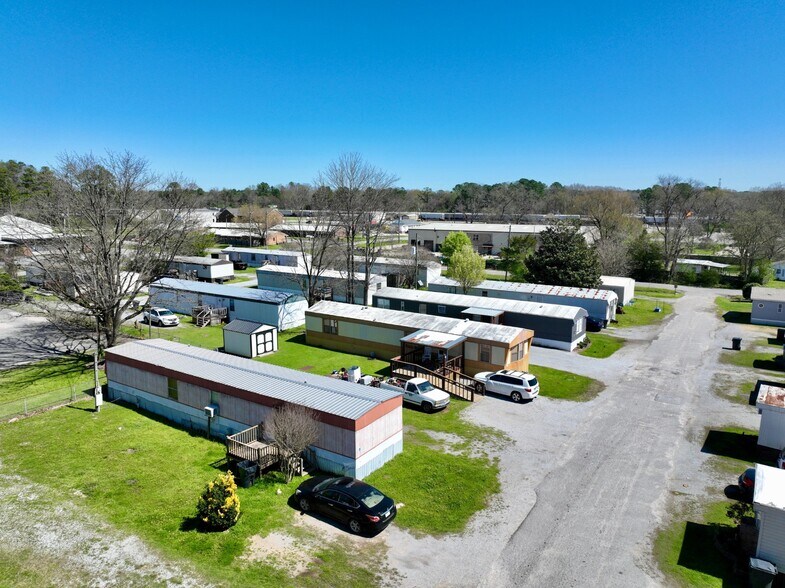 860 13th St, Calera, AL à vendre - Photo du bâtiment - Image 2 de 7