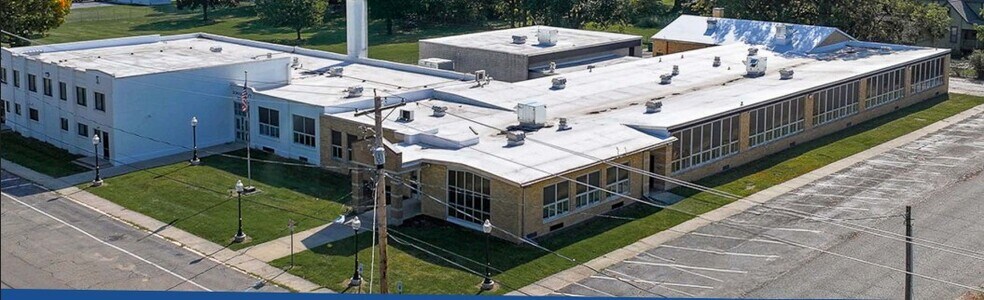 300 E Cass St, Schoolcraft, MI à louer - Photo du bâtiment - Image 1 de 18