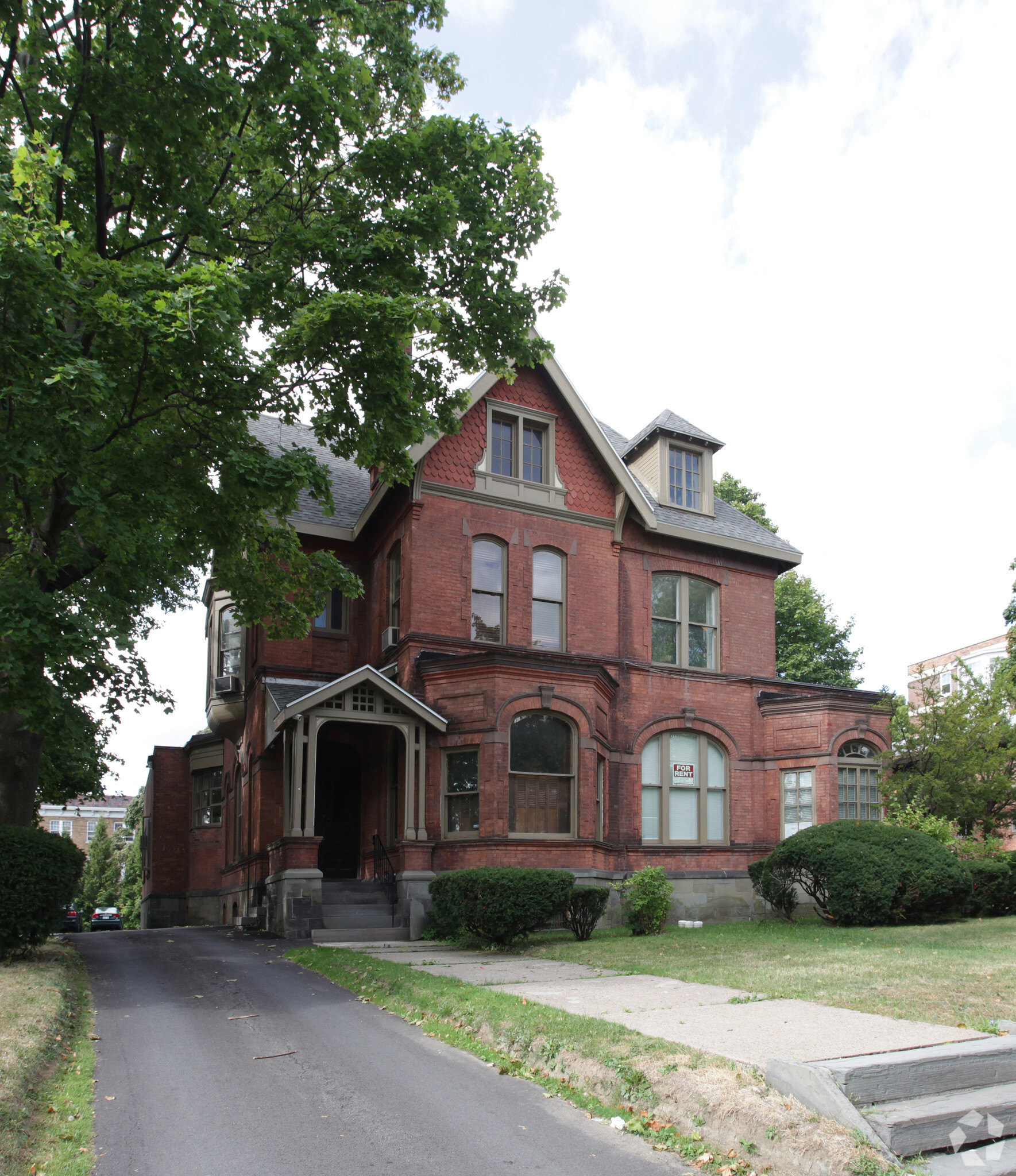 756 Madison Ave, Albany, NY for sale Primary Photo- Image 1 of 1