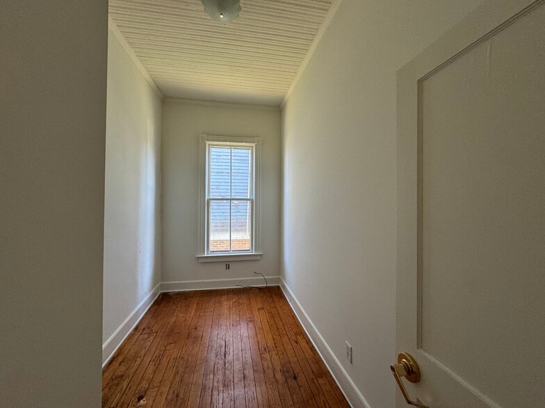 311 1/2 E Cabarrus St, Raleigh, NC for lease - Building Photo - Image 2 of 6