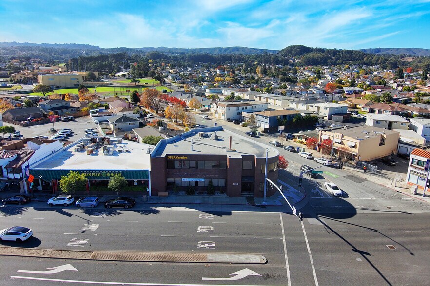1699 El Camino Real, Millbrae, CA à louer - Photo du bâtiment - Image 3 de 20