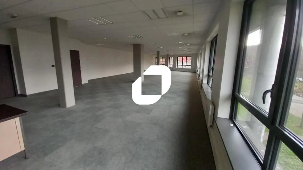 Office in Roubaix for lease - Interior Photo - Image 3 of 7