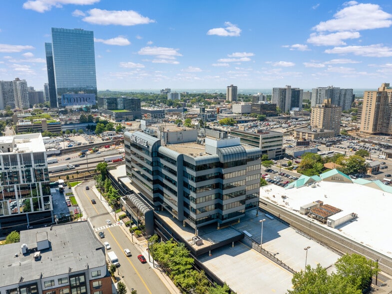 1 Bridge Plz N, Fort Lee, NJ for lease - Building Photo - Image 3 of 13