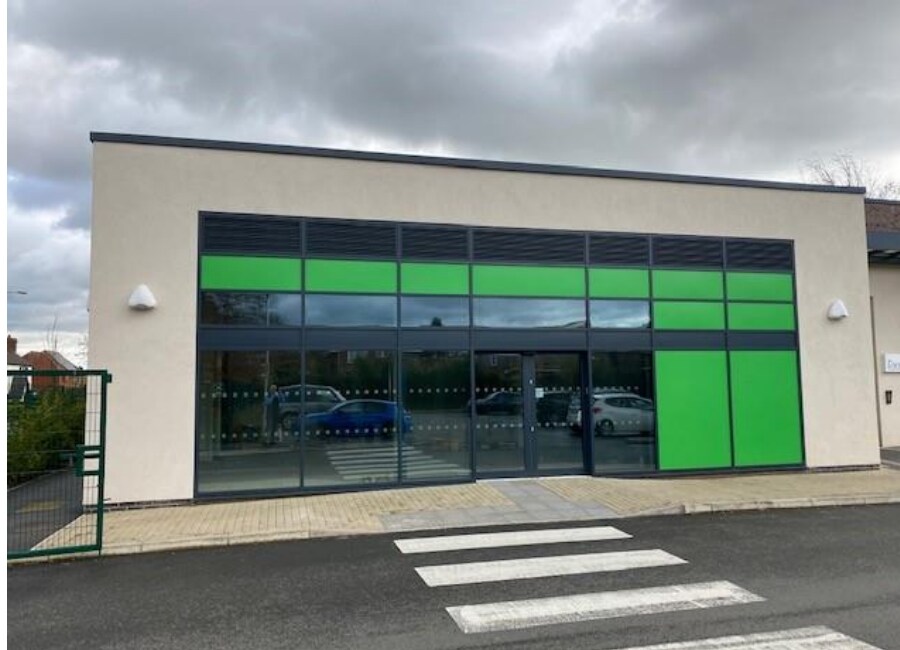 Lichfield Rd, Burntwood à louer Photo du bâtiment- Image 1 de 7