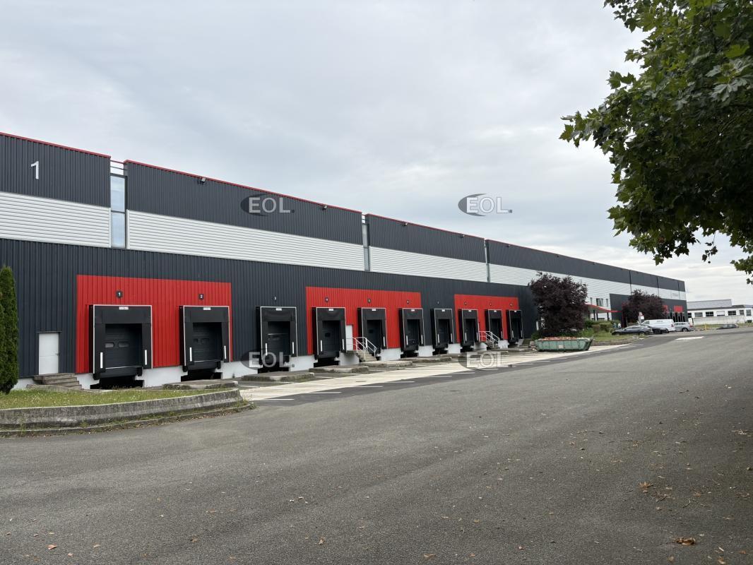 Industrial in Goussainville for lease Building Photo- Image 1 of 8