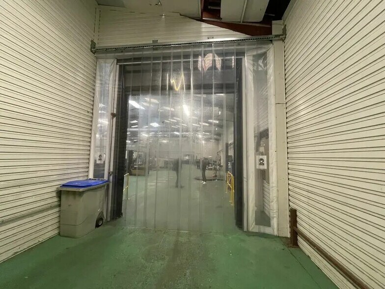 Industriel dans La Chapelle-sur-Erdre à vendre - Photo du bâtiment - Image 3 de 6