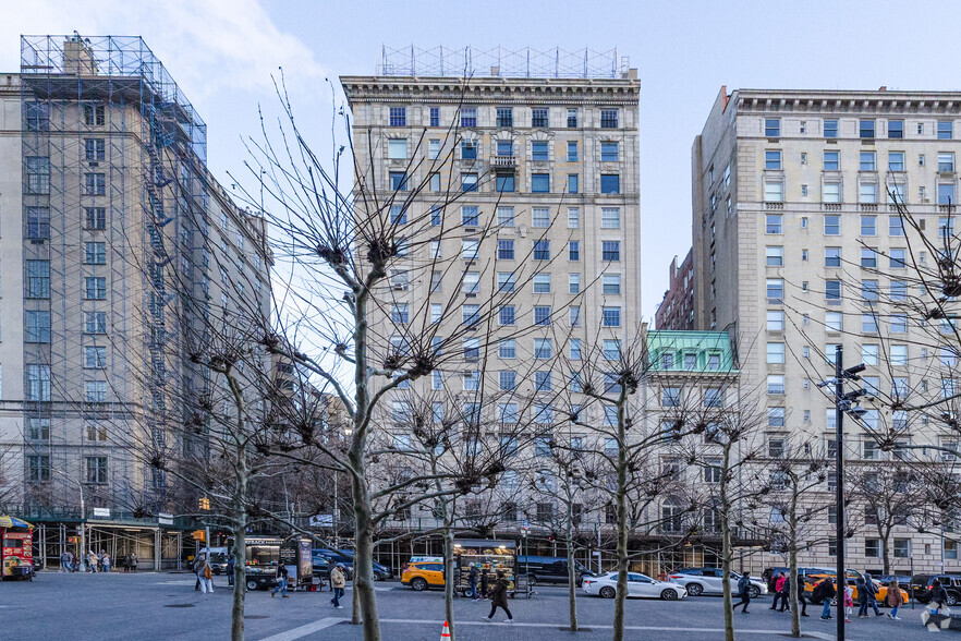 1010 Fifth Ave, New York, NY à vendre - Photo principale - Image 1 de 6