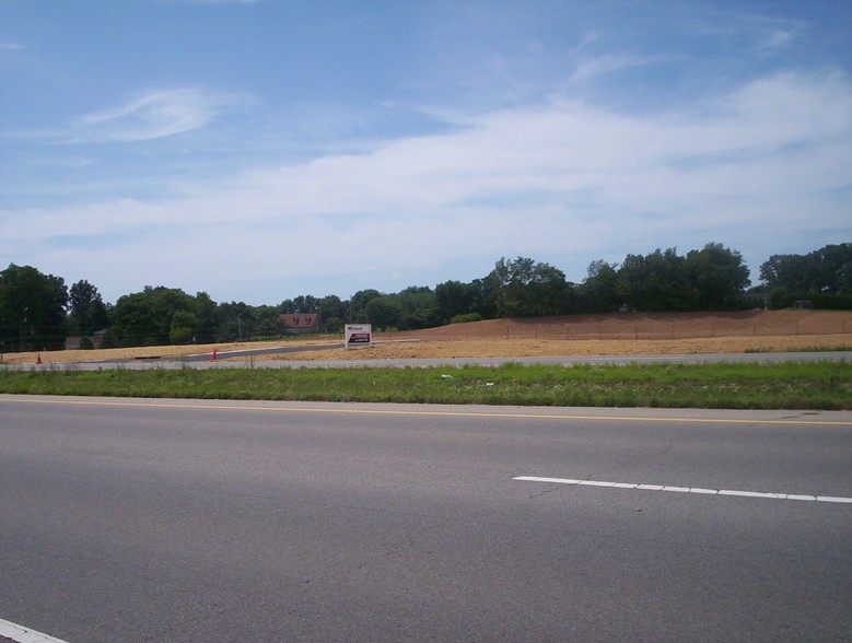 Hwy 76, Clarksville, TN à vendre - Photo du b timent - Image 1 de 1