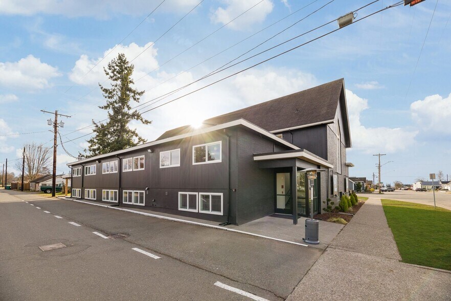 1607 4th St, Marysville, WA à vendre - Photo du bâtiment - Image 2 de 15