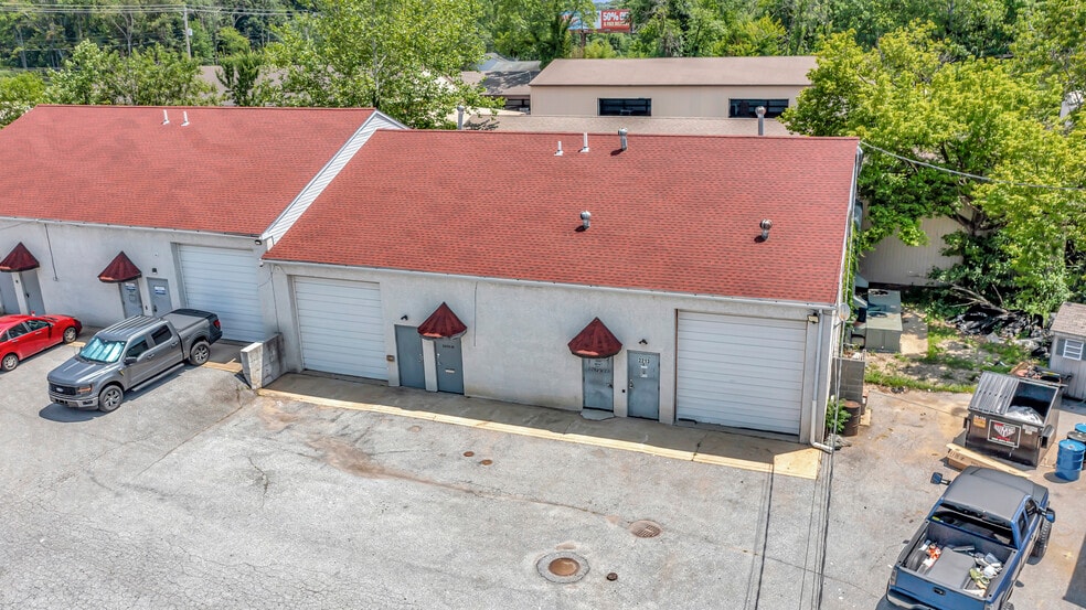 2213 Ogletown Rd, Newark, DE for lease - Building Photo - Image 2 of 25
