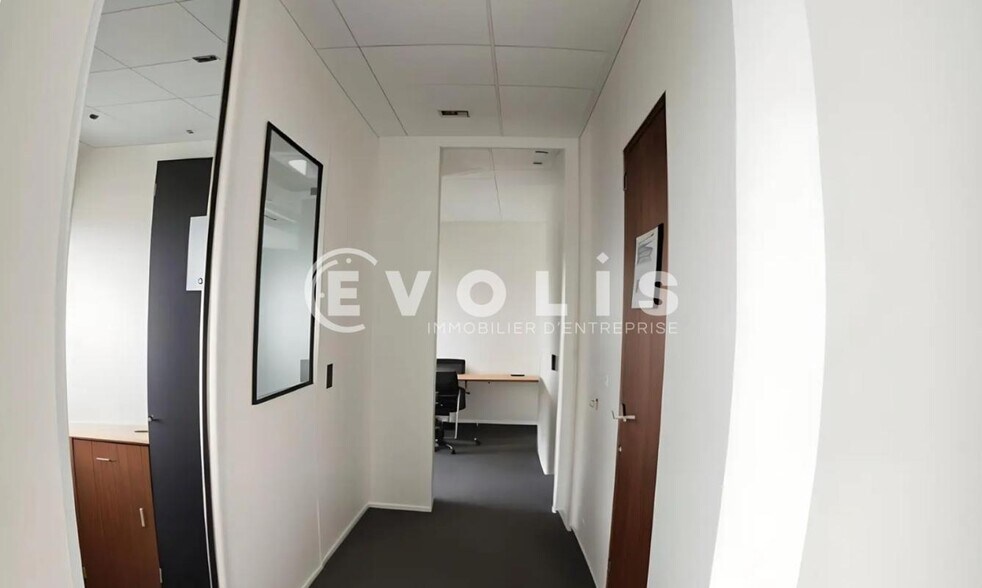 Bureau dans Villiers Sur Marne à louer - Photo du bâtiment - Image 3 de 29