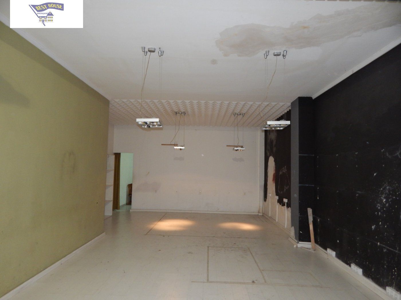 Retail in Ontinyent, Valencia for lease Building Photo- Image 1 of 12