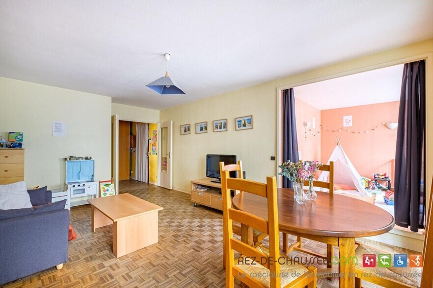 Multifamily in Lyon for sale - Building Photo - Image 3 of 8