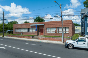 453 New Park Ave, West Hartford CT - Warehouse