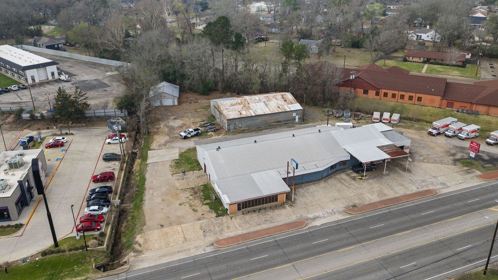 1006 South Timberland Dr, Lufkin, TX for sale Primary Photo- Image 1 of 32