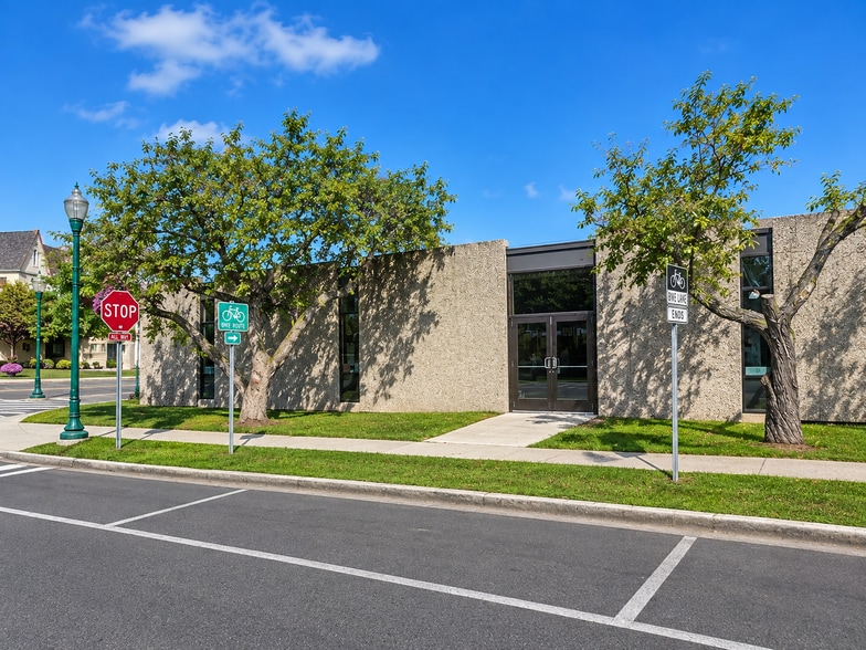 25 Dill St, Auburn, NY for lease - Building Photo - Image 3 of 12