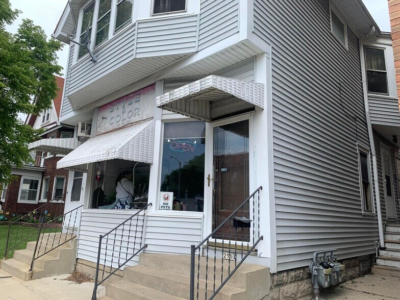 2904 W Arthur Ave, Milwaukee, WI à vendre - Photo du bâtiment - Image 3 de 16
