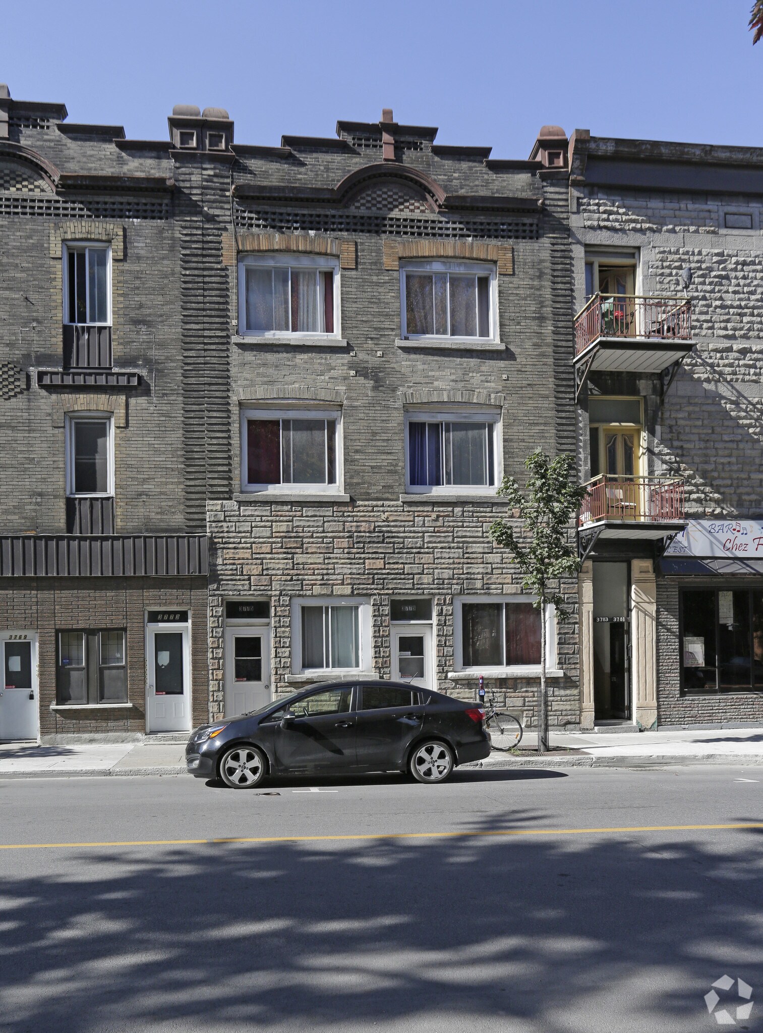 3779 Rue Sainte-Catherine E E, Montréal, QC à vendre Photo principale- Image 1 de 1