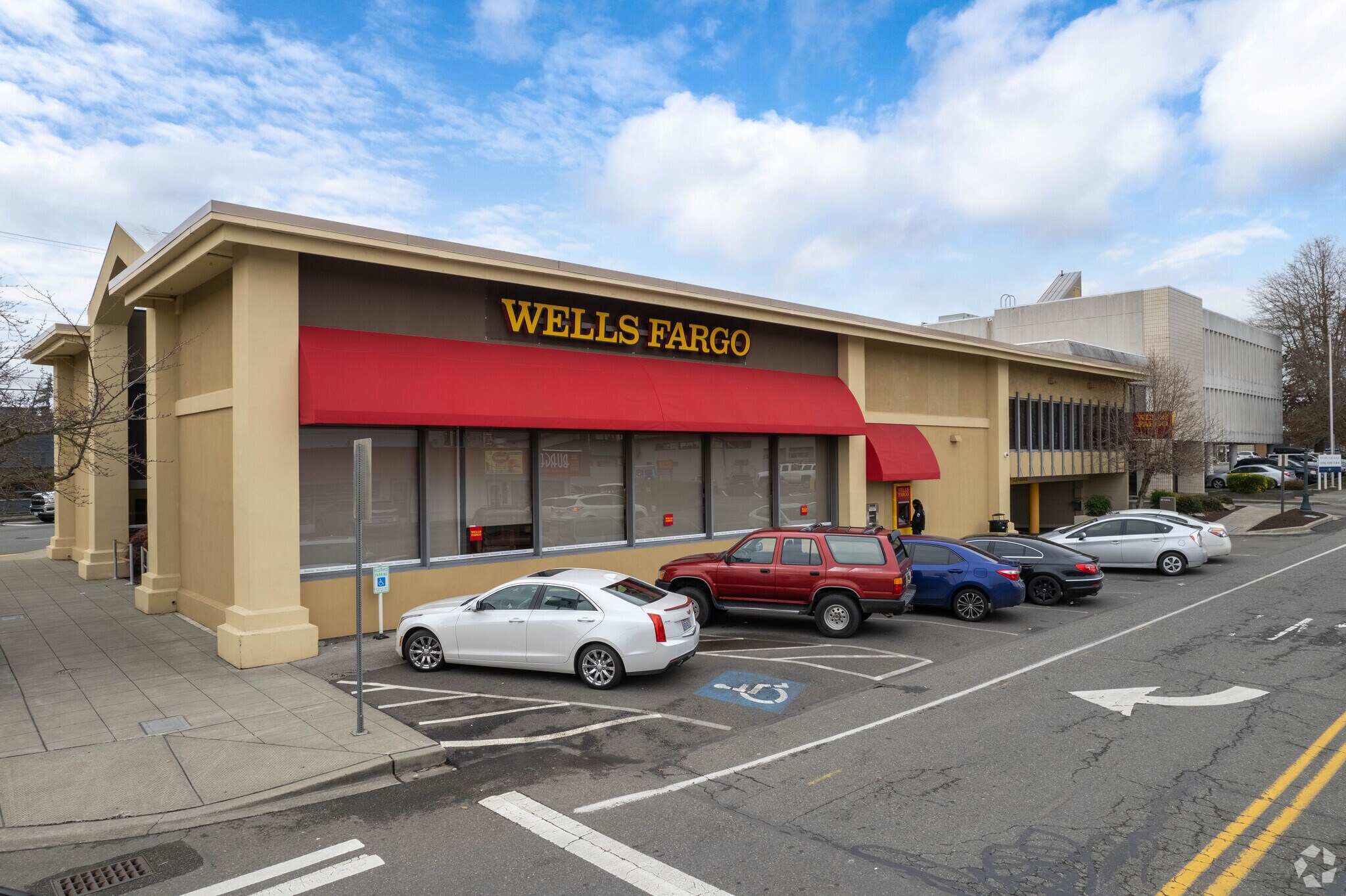 15111 8th Ave SW, Burien, WA for lease Primary Photo- Image 1 of 6