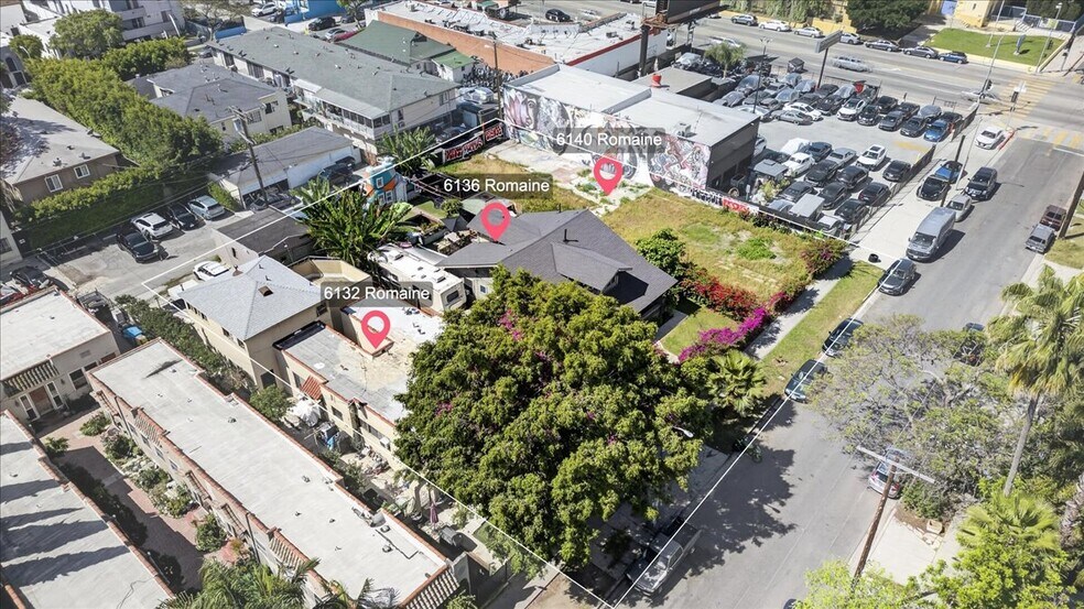 6132 Romaine St, Los Angeles, CA à vendre - Photo du bâtiment - Image 3 de 20