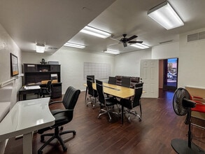 77-899 Wolf Rd, Palm Desert, CA for lease Interior Photo- Image 2 of 7