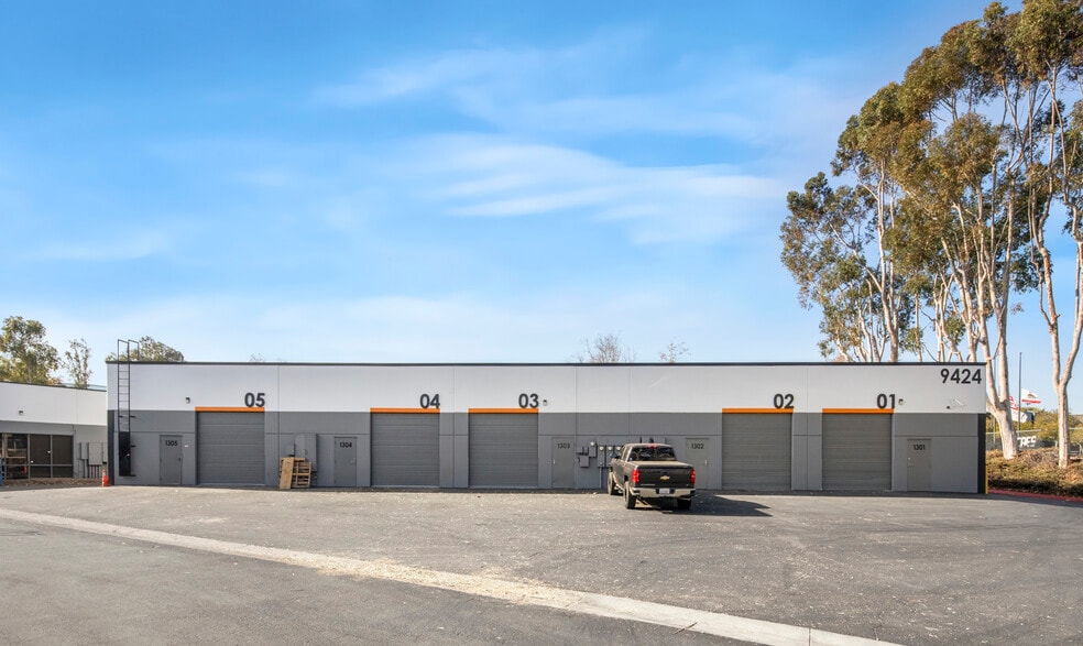 9560 Chesapeake Dr, San Diego, CA for lease - Building Photo - Image 3 of 14