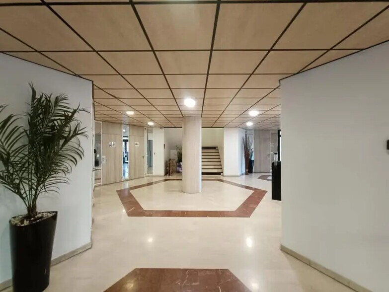 17 Avenue Didier Daurat, Blagnac à louer - Hall d’entrée - Image 2 de 28