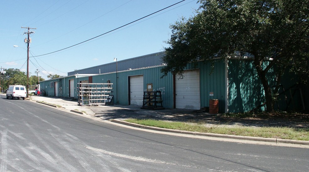 1525 Brandi Ln, Round Rock, TX à vendre - Photo du bâtiment - Image 3 de 4