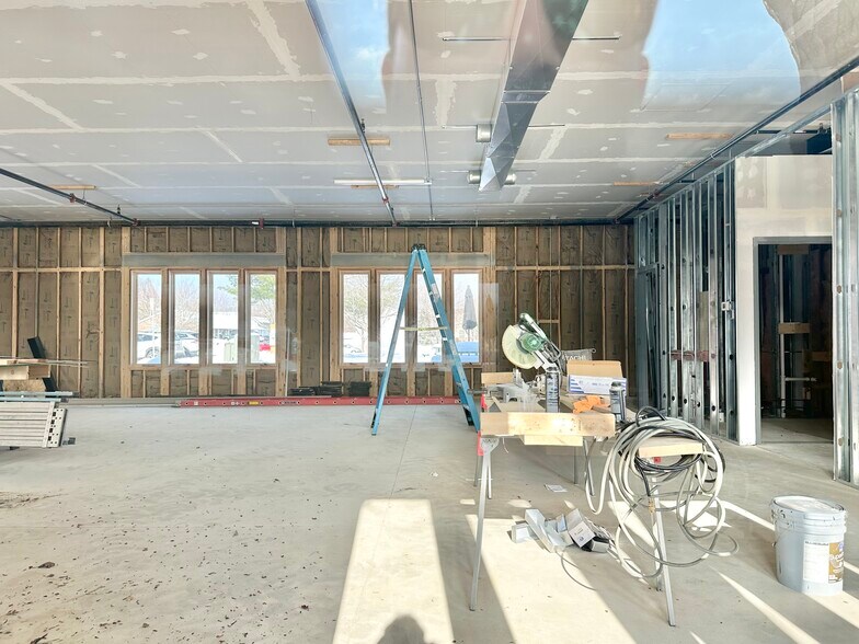 2602 Chicago St, Valparaiso, IN for lease - Building Photo - Image 2 of 7