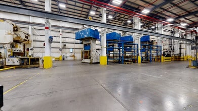 12001 Farmington Rd, Livonia, MI à louer Numérisation 3D de Matterport- Image 2 de 15