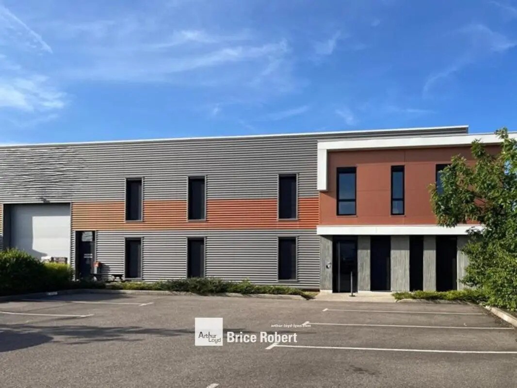 165 Avenue Henri Schneider, Meyzieu for sale Building Photo- Image 1 of 7