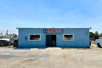 16205 Foothill Boulevard, Fontana, CA à louer Photo intérieure- Image 1 de 1