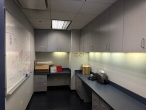 555 W 59th St, New York, NY for lease Interior Photo- Image 2 of 8