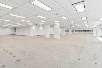 5150-5160 Yonge St, Toronto, ON à louer Photo intérieure- Image 2 de 5