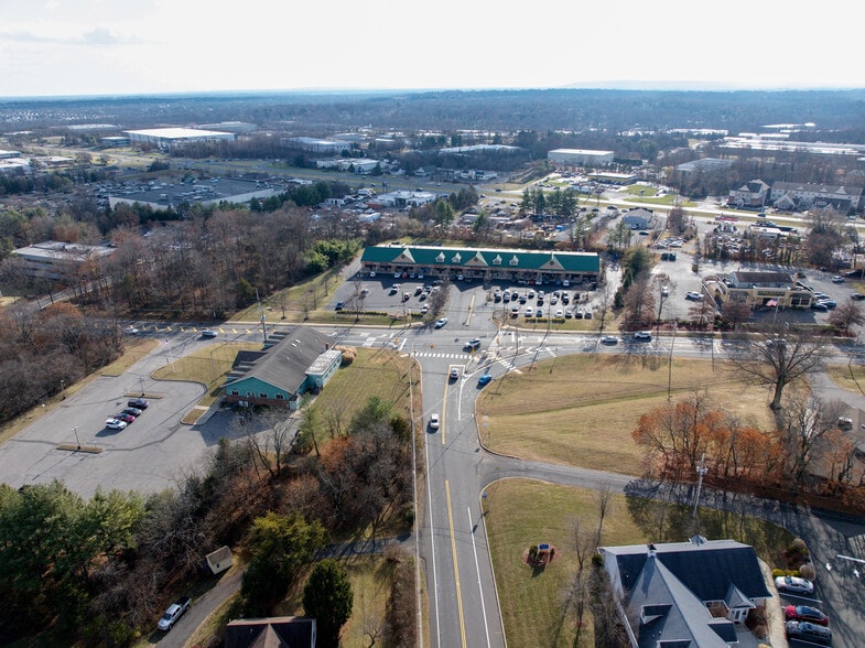 1260 State Route 28, Branchburg, NJ à louer - Photo du bâtiment - Image 2 de 29