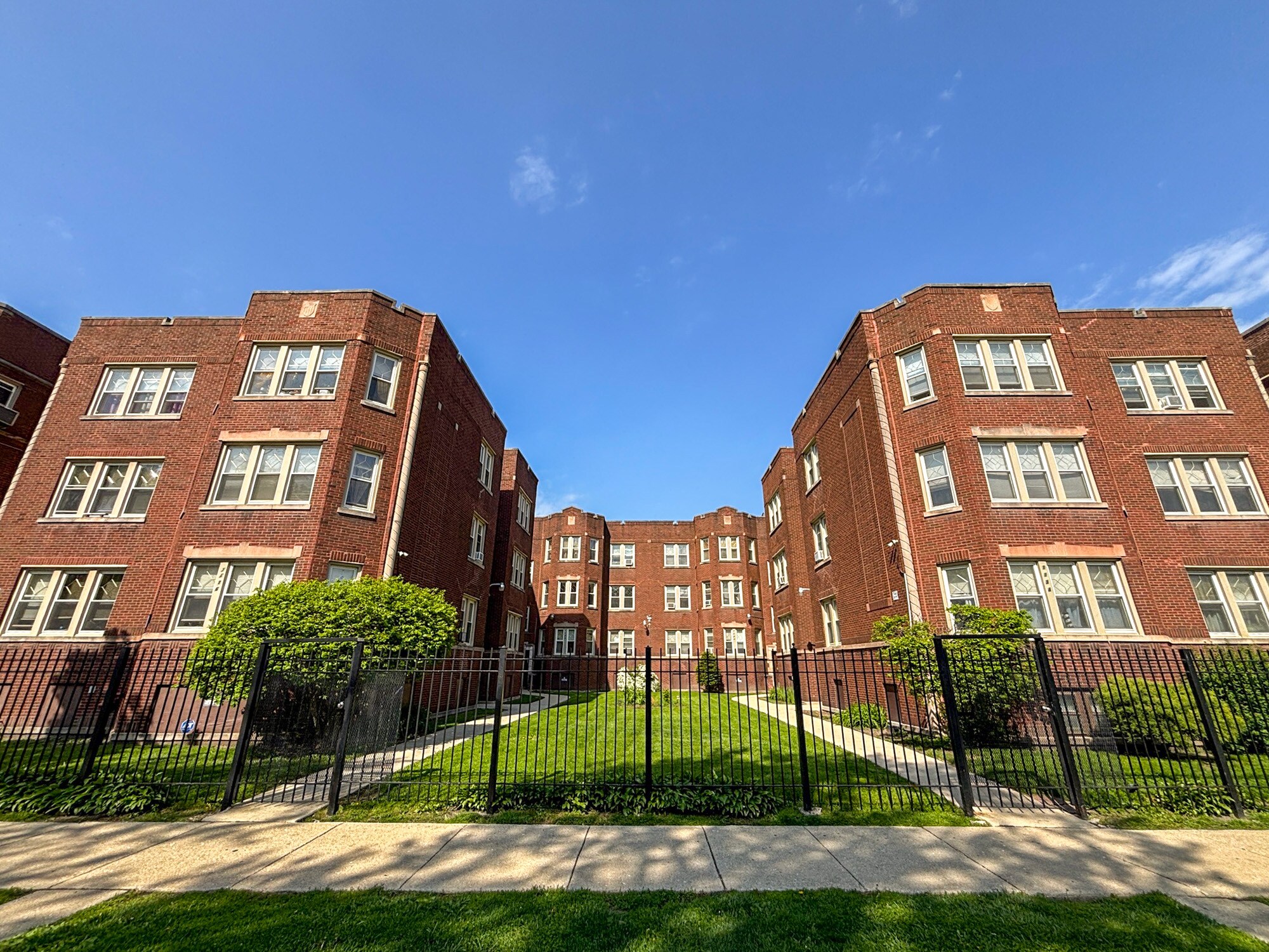 1126-1134 N Lawler Ave, Chicago, IL à vendre Photo du bâtiment- Image 1 de 6