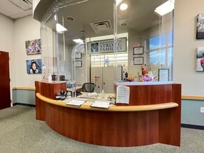 5950 NW 1st Pl, Gainesville, FL for lease Interior Photo- Image 2 of 8