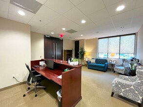 5640 Dillard Dr, Cary, NC à louer Photo intérieure- Image 1 de 6