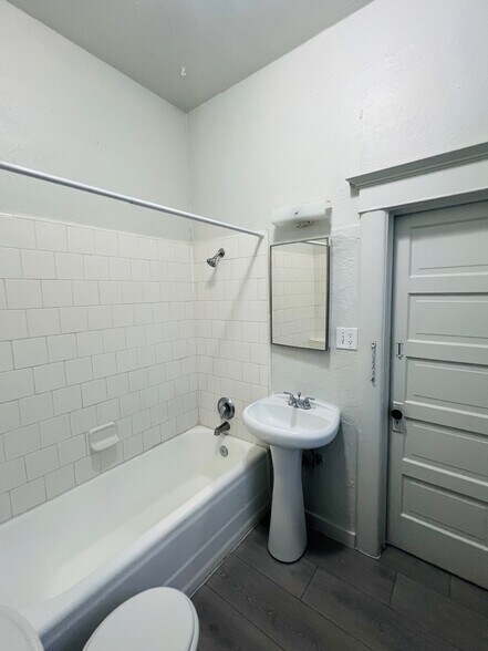 330 Stewart St, Reno, NV à vendre - Photo du bâtiment - Image 3 de 27