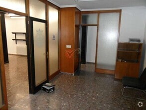 Retail in Cuenca, Cuenca for lease Interior Photo- Image 2 of 11