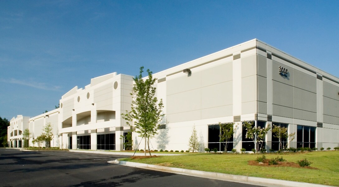 3000 Centre Pky, Atlanta, GA for lease Primary Photo- Image 1 of 4