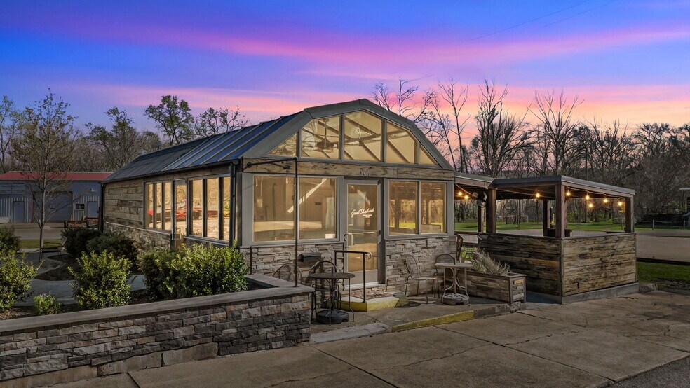 106 Northside Sq, Petersburg, TN à vendre - Photo du bâtiment - Image 2 de 41