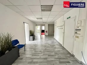 30 avenue Henri Malacrida, Aix-en-Provence for lease Interior Photo- Image 2 of 4