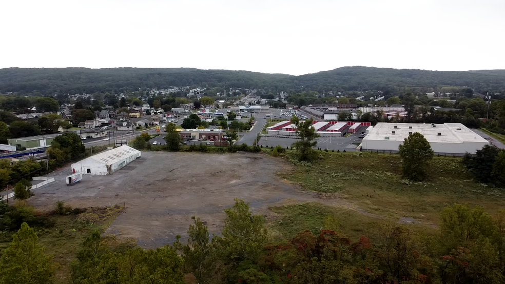 1384 S 5th St, Allentown, PA à louer - Photo du bâtiment - Image 1 de 4